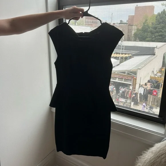 alice and olivia black peplum dress Alice + Olivia Black Peplum dress